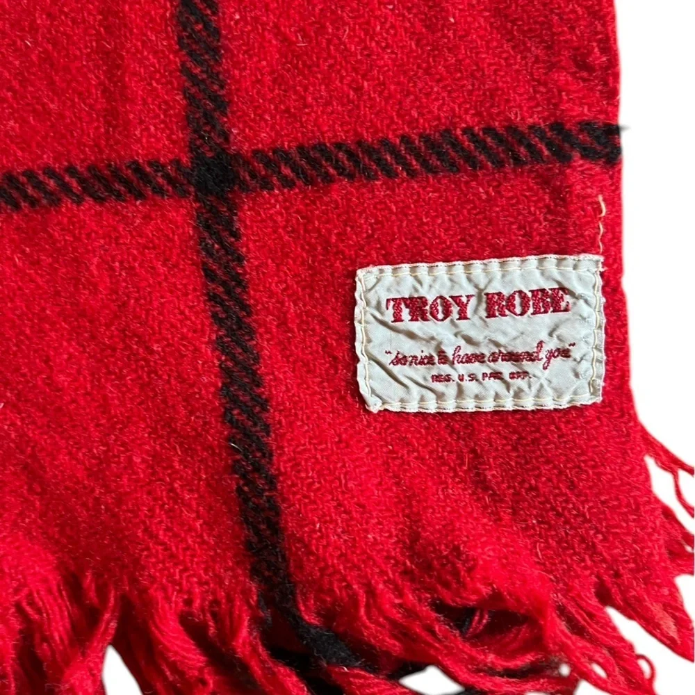Vintage Troy Robe Red & Black Tartan Plaid Wool Blanket with Fringe, free bag